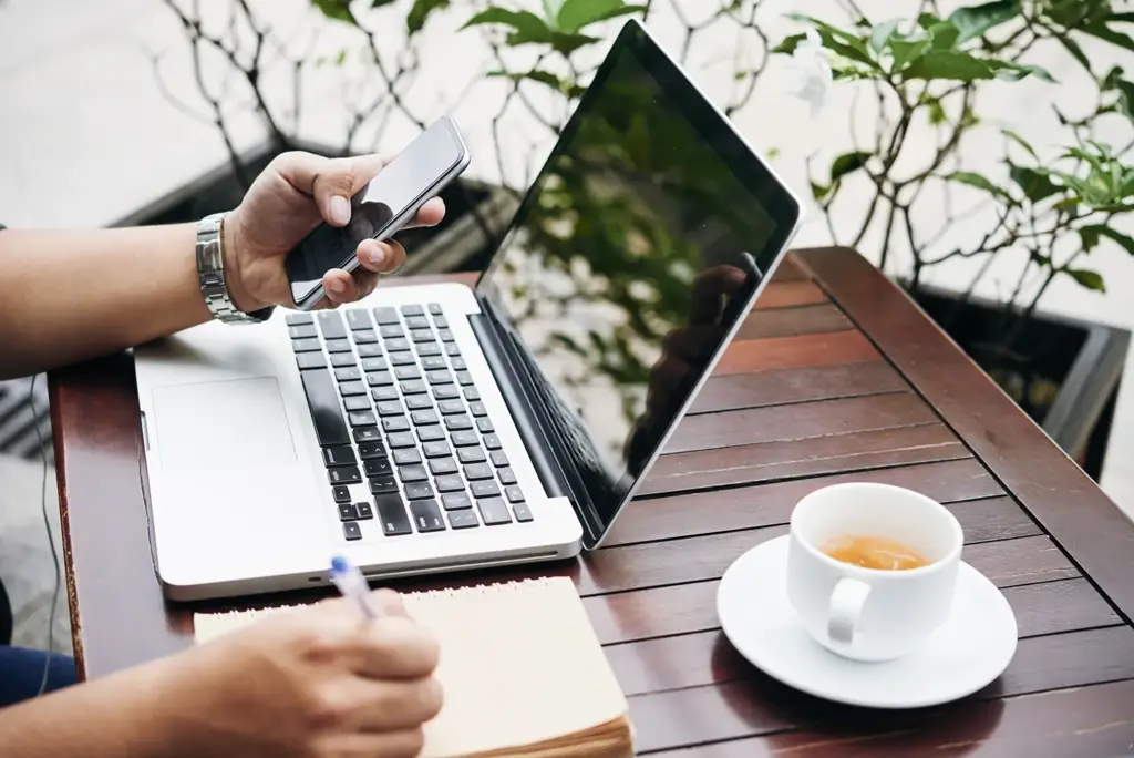 5 Reasons to Earn Your Business Degree Online with APU Global