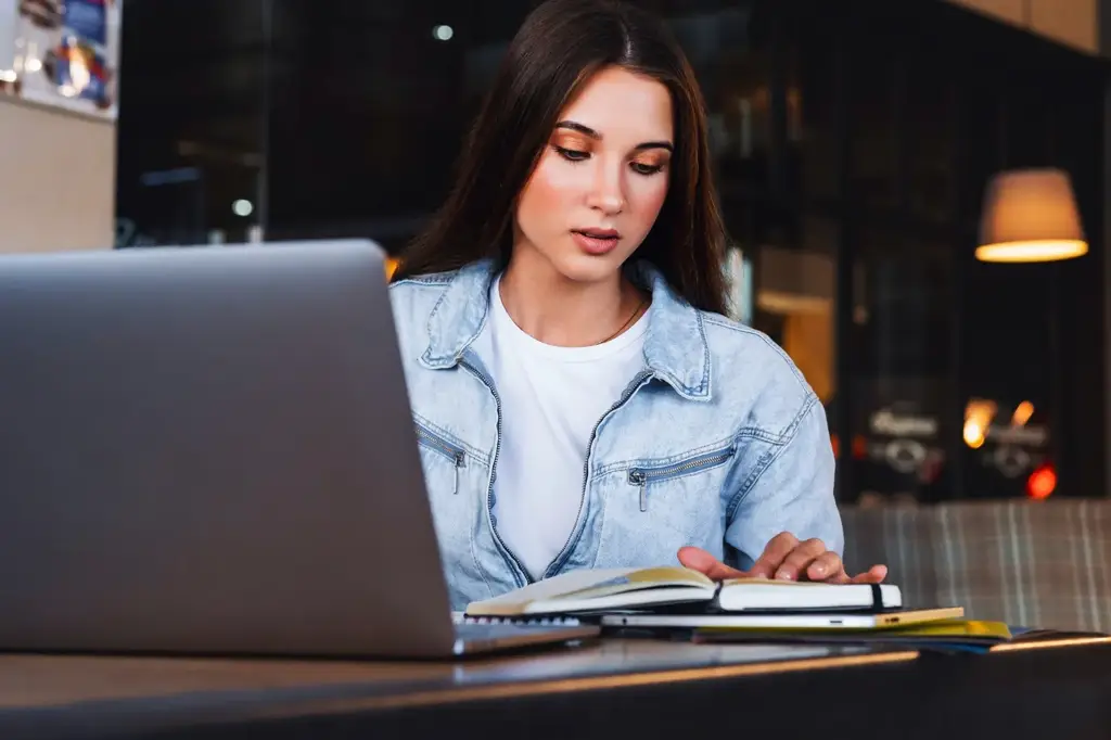 How to Earn Your Bachelor’s Degree in Public Health Online