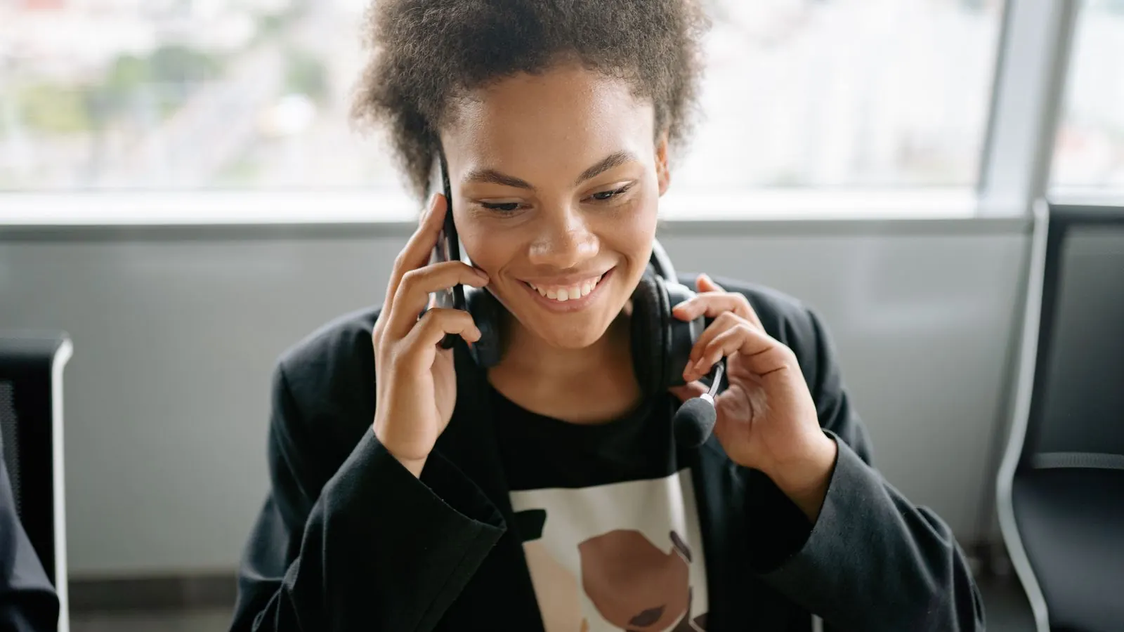 APU Global enrollment counselor on a call